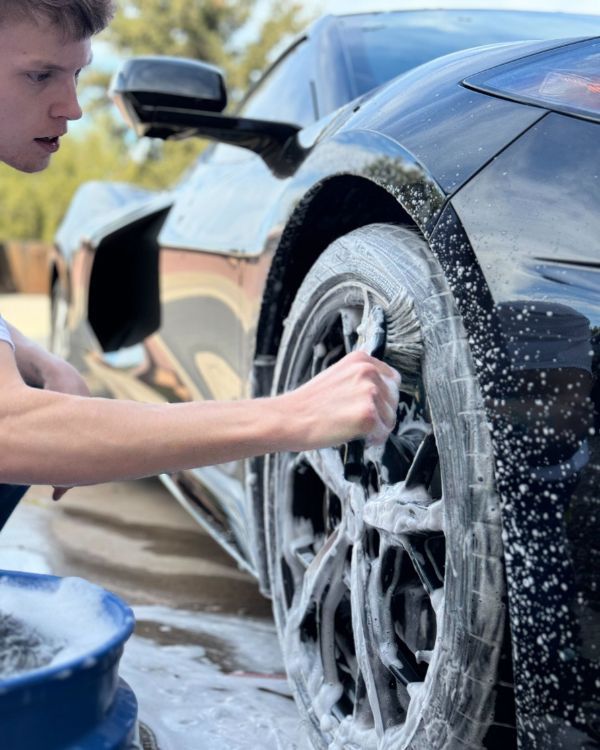 Best Exterior Auto Detailing Service In Green Valley